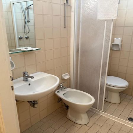 רימיני Hotel Nives מראה חיצוני תמונה