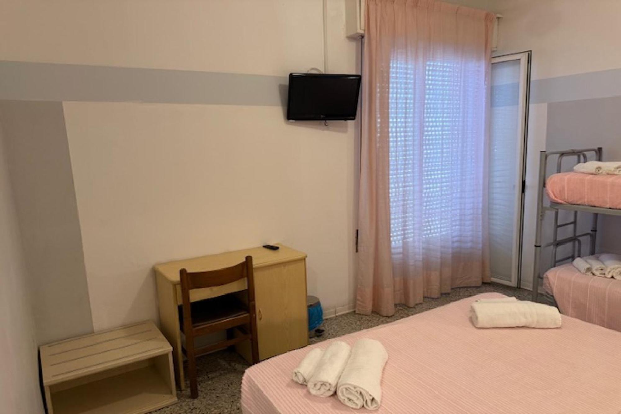 רימיני Hotel Nives מראה חיצוני תמונה