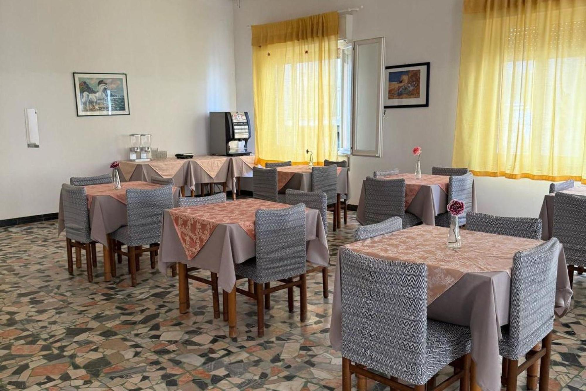 רימיני Hotel Nives מראה חיצוני תמונה