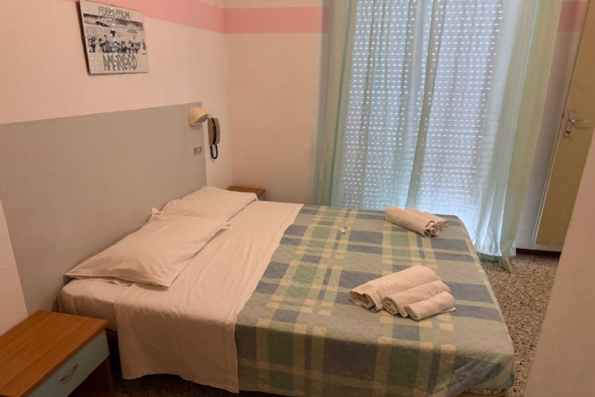 רימיני Hotel Nives מראה חיצוני תמונה
