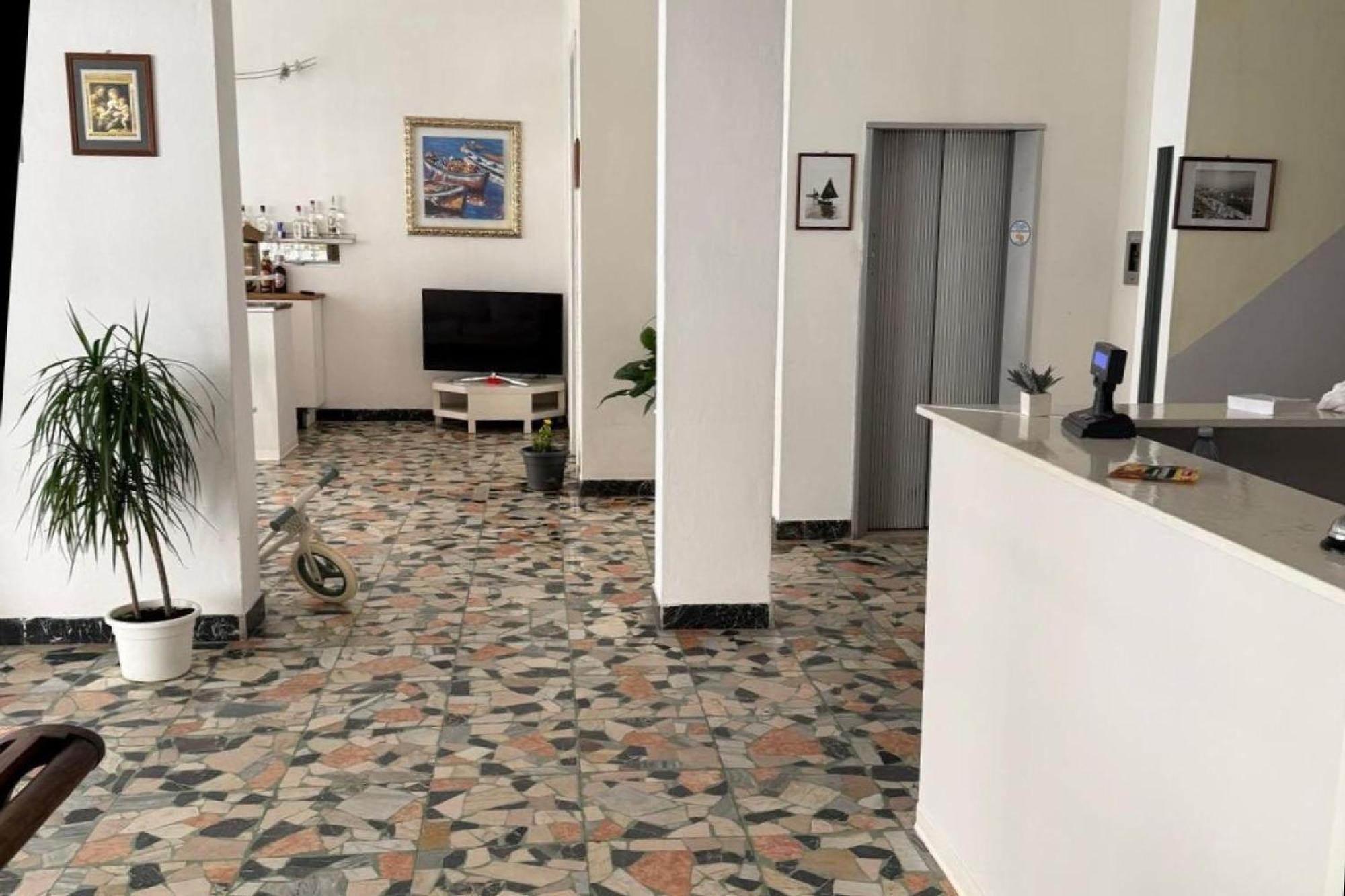 רימיני Hotel Nives מראה חיצוני תמונה